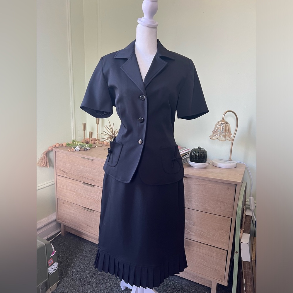 BLACKER Vintage Black Bow & Ruffle Detail Matching Suit Jacket & Skirt Set Sz M - Picture 3 of 16